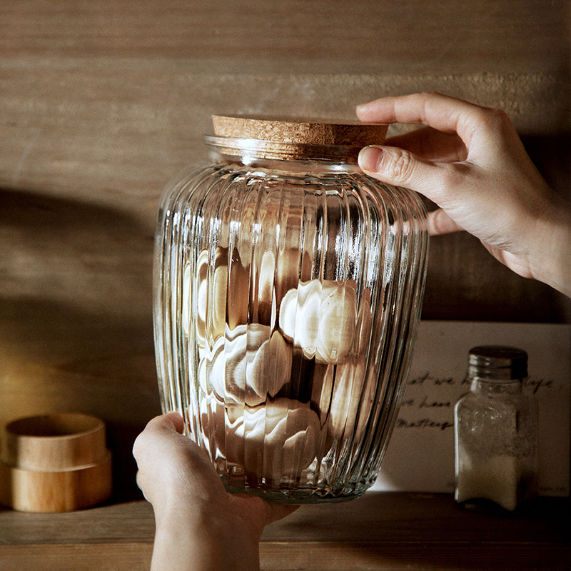 European Style Embossed Wooden Cork Glass Airtight Jar